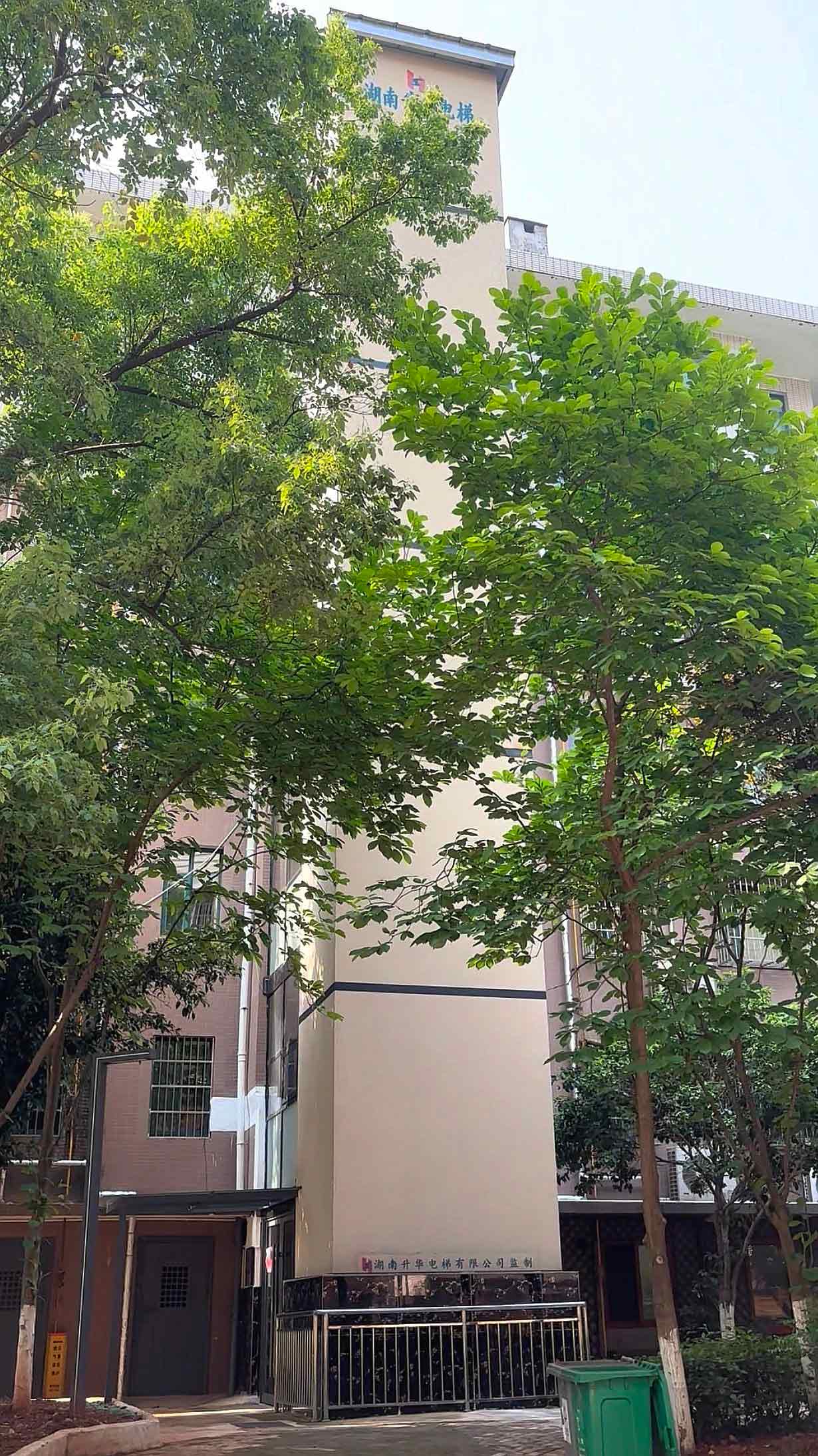 怀化复式楼加装电梯新典范：长沙银桂苑小区